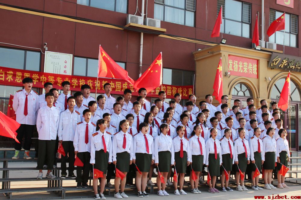 唱响红色旋律 心随祖国腾飞