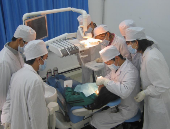 石家庄e求恩医学院口腔医学怎么样.png