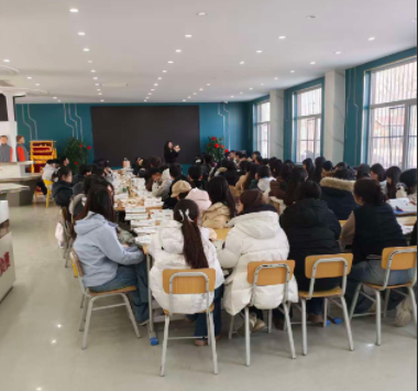1782045794200087.jpg 石家庄白求恩医学中等专业学校上课.jpg